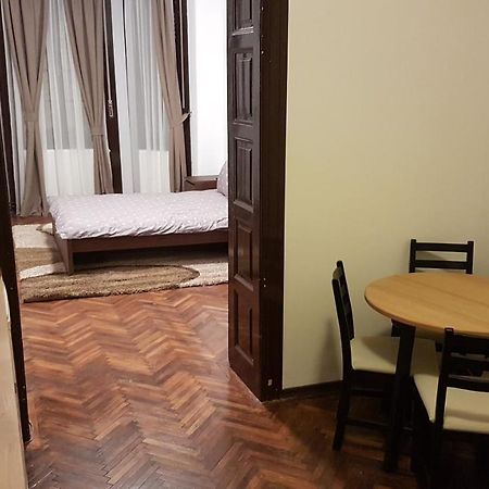 Cosy Studio-Apartament Oradea Bagian luar foto